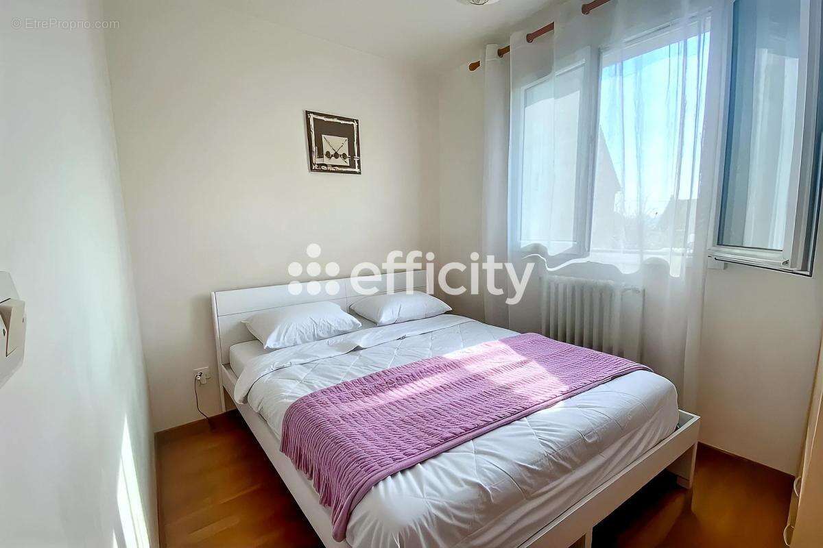 Maison à GOUSSAINVILLE