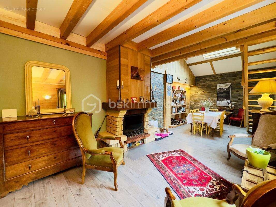 Maison à THORENS-GLIERES