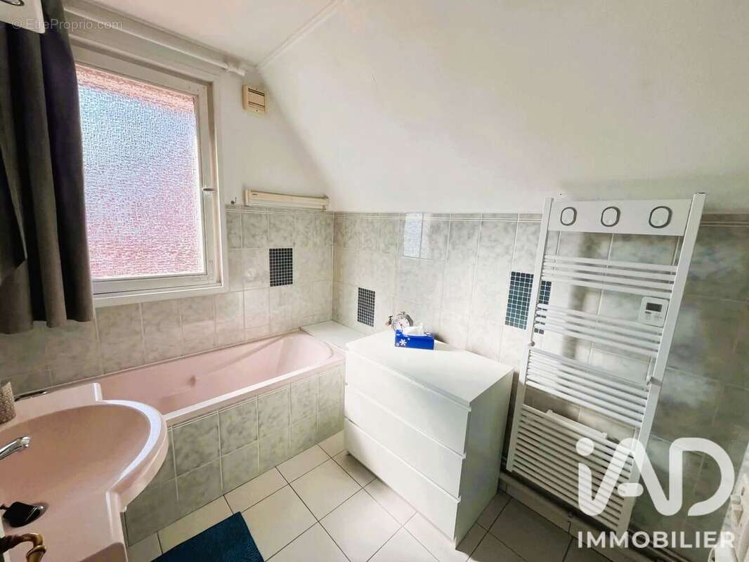 Maison 110 m² à Allouagne  - photo 8