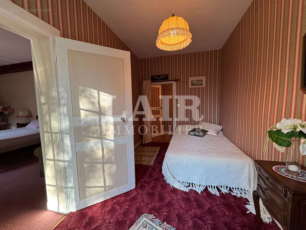 Maison à MOULINS-LA-MARCHE