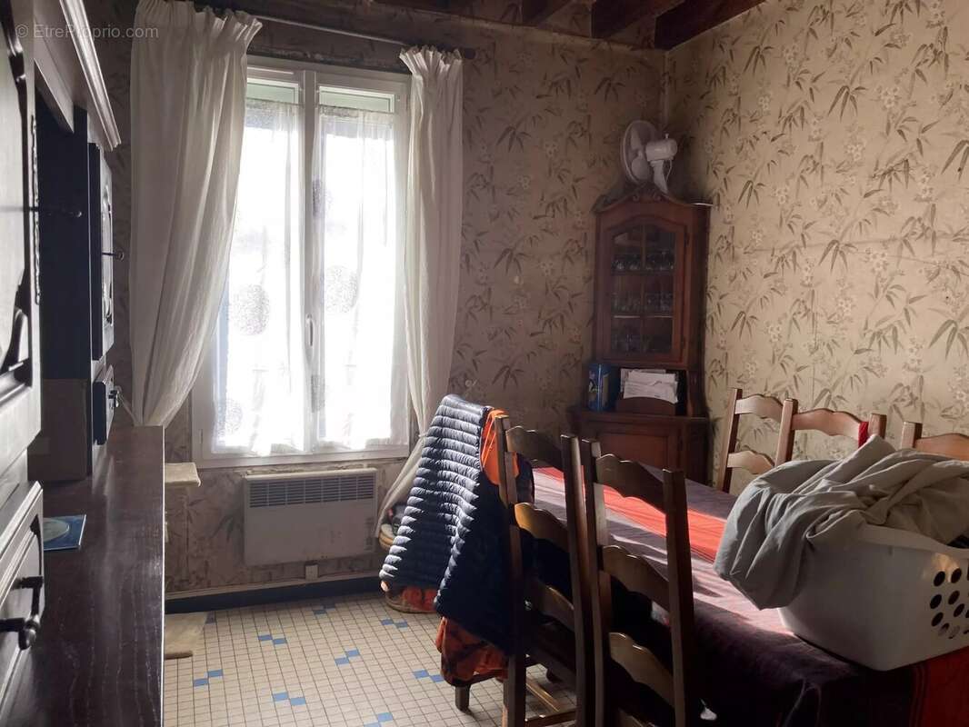 Maison à FARGUES-SAINT-HILAIRE