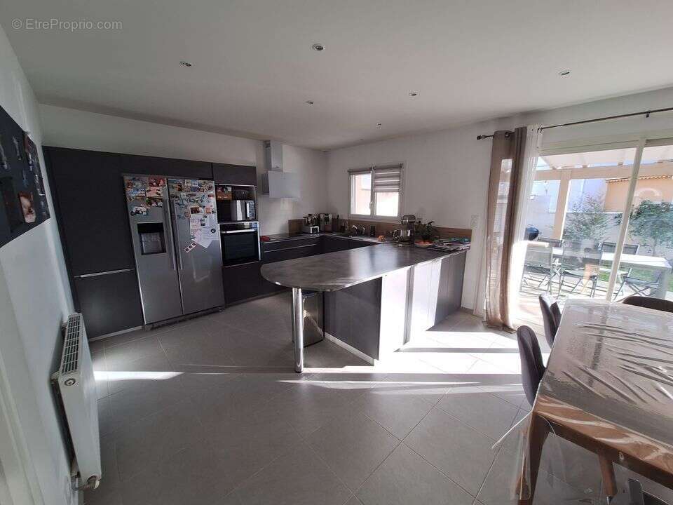 Maison à BEAUMONT-MONTEUX