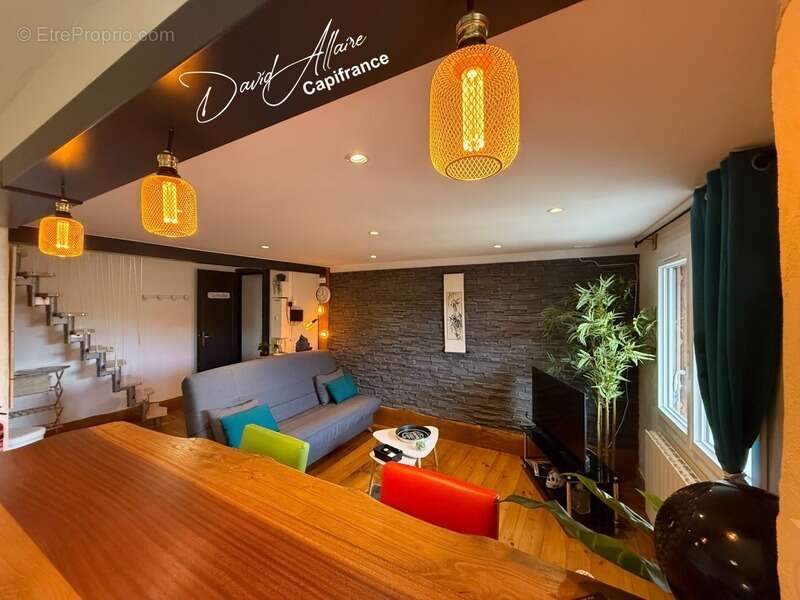 Appartement à LARAGNE-MONTEGLIN