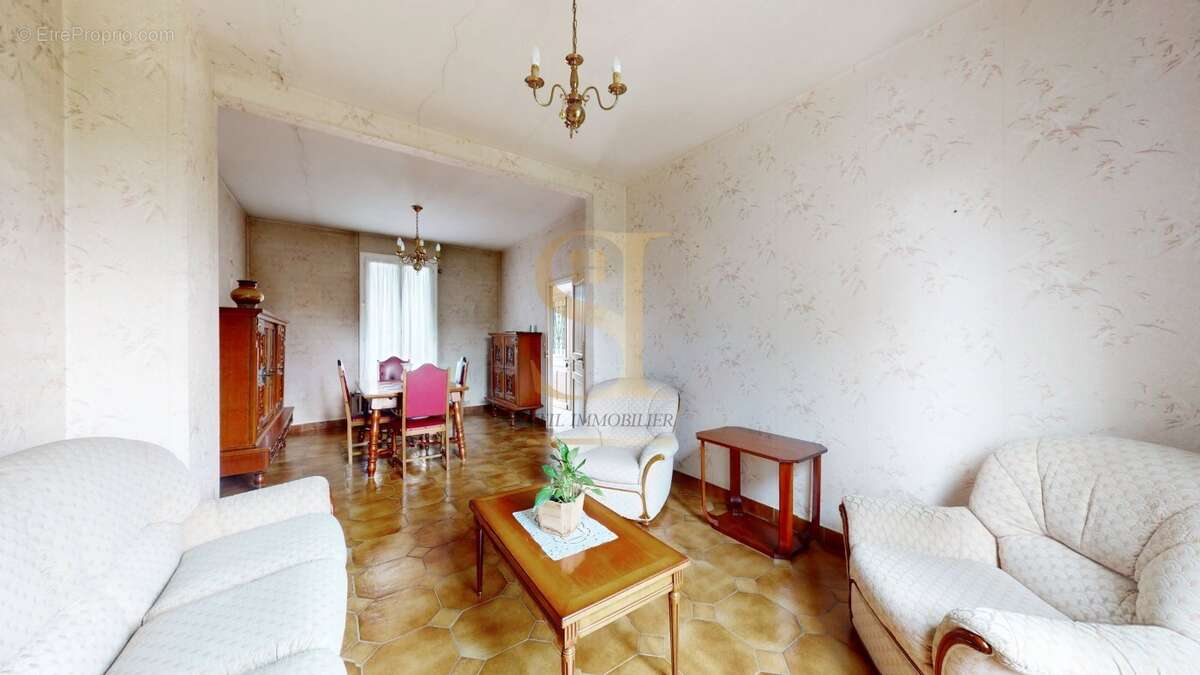 Maison à CORBEIL-ESSONNES