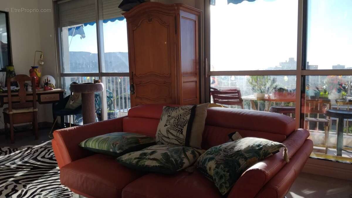 Appartement à MARSEILLE-9E