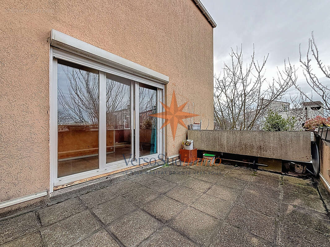 Appartement à TORCY