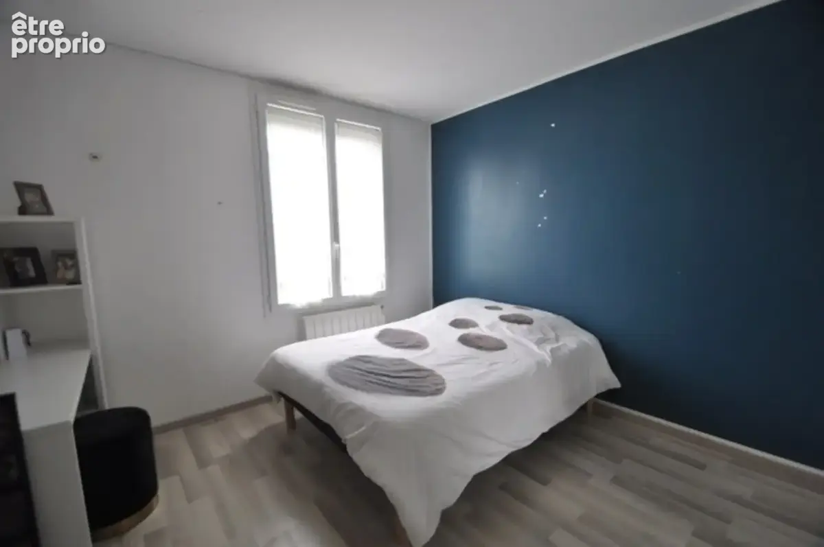 Maison à vendre 7 pièces SAINT GERMAIN DES PRES (49), grande maison familiale rénovée, 5 chambres, jardin, garage-atelier - photo 4