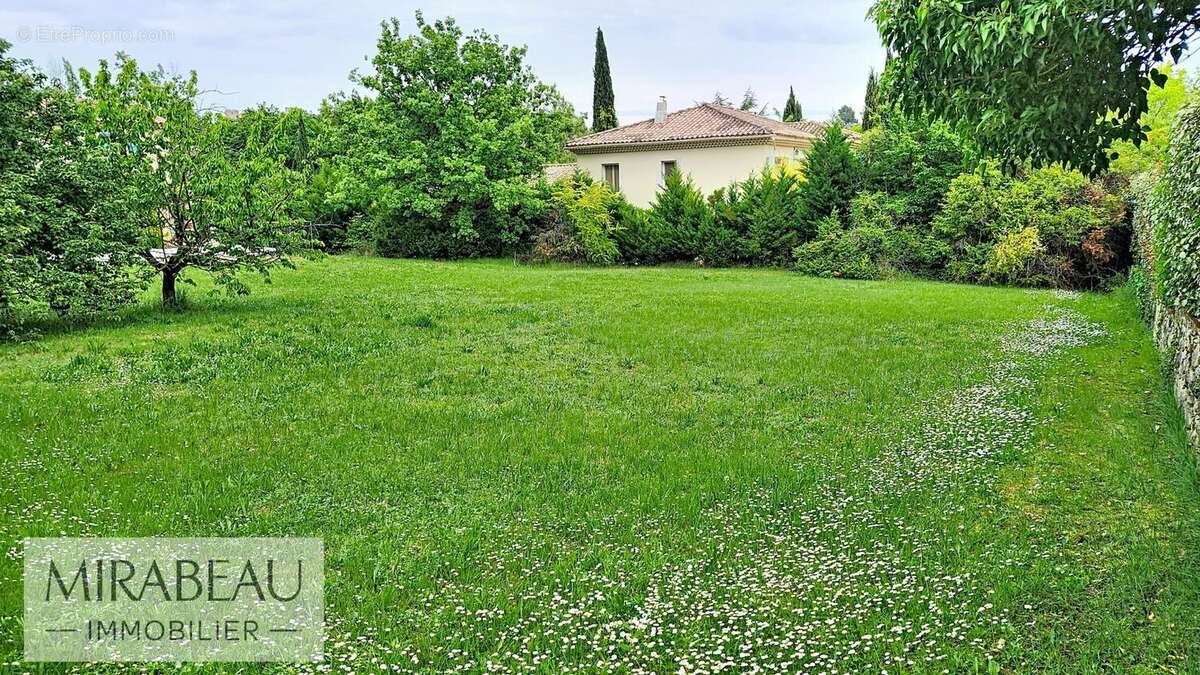 Terrain 728 m² à Mirabeau  - photo 4