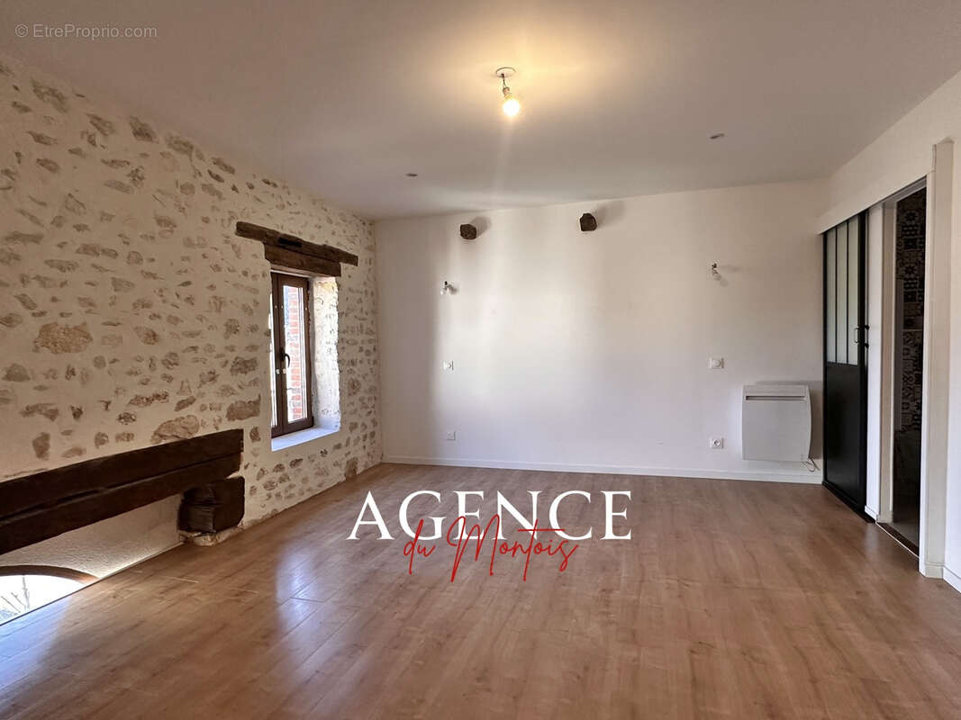 Maison à DONNEMARIE-DONTILLY