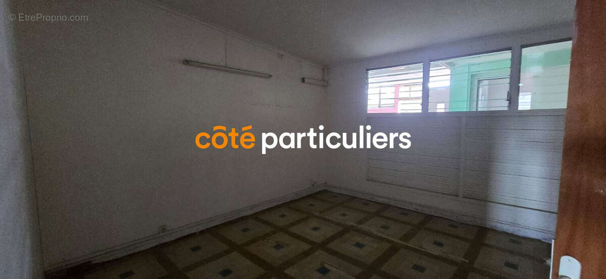 Maison à LES ABYMES