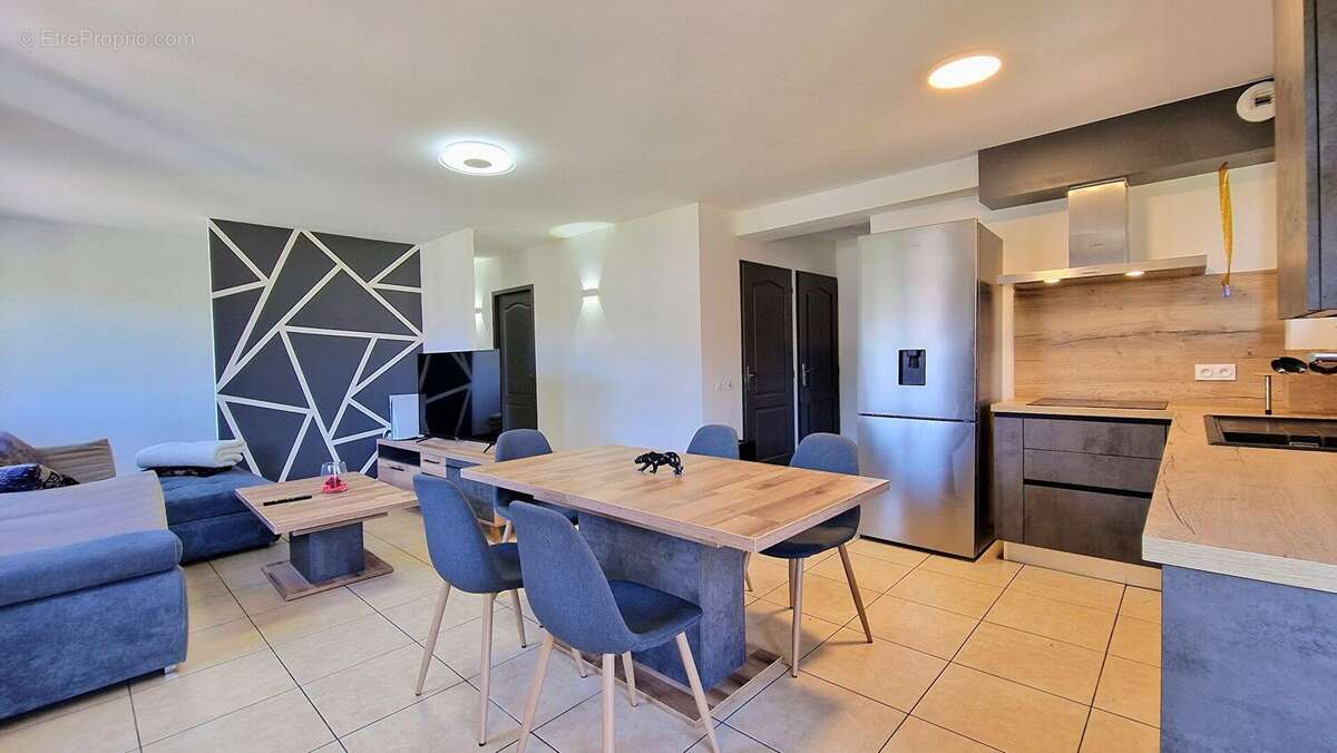 Appartement à VIVIERS-DU-LAC