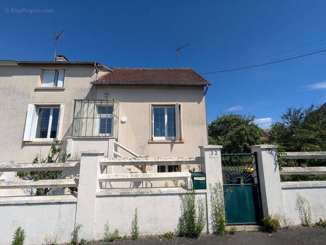 Maison à LA LOUPE