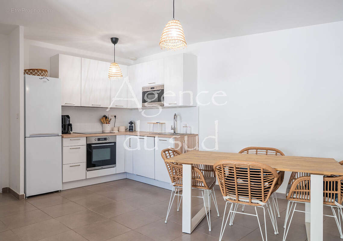 Appartement Peypin 3  pièces jardin et stationnement - photo 3