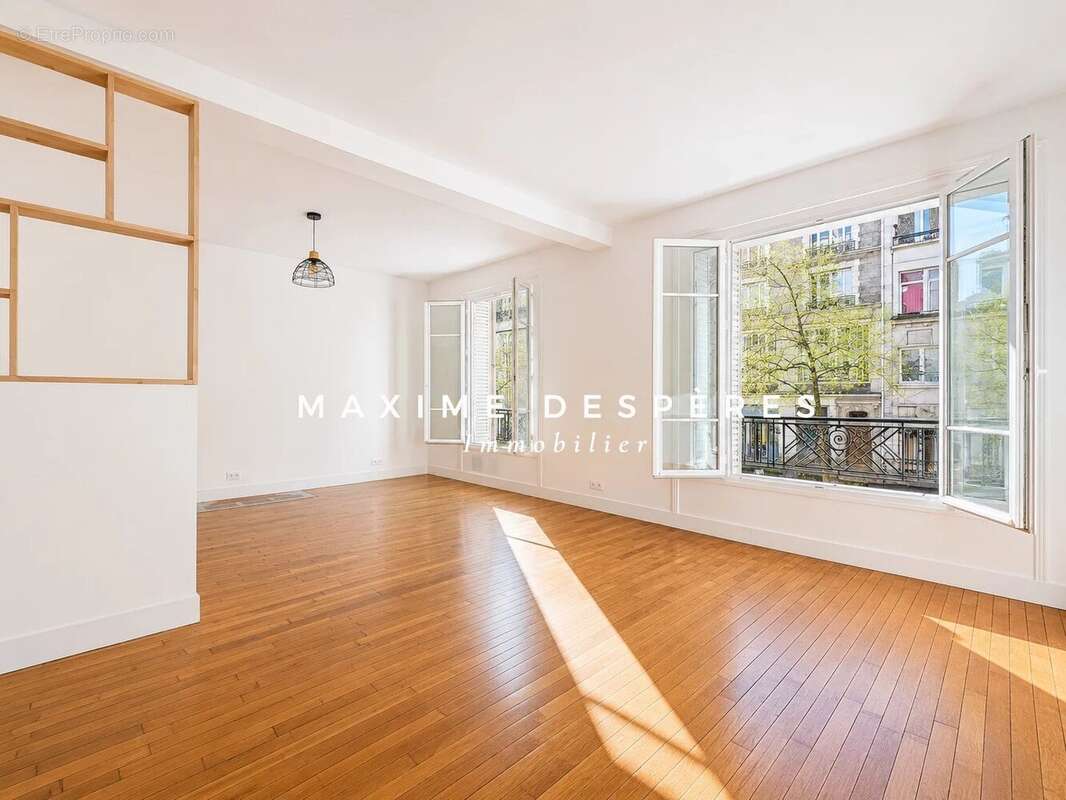 Appartement à PARIS-11E