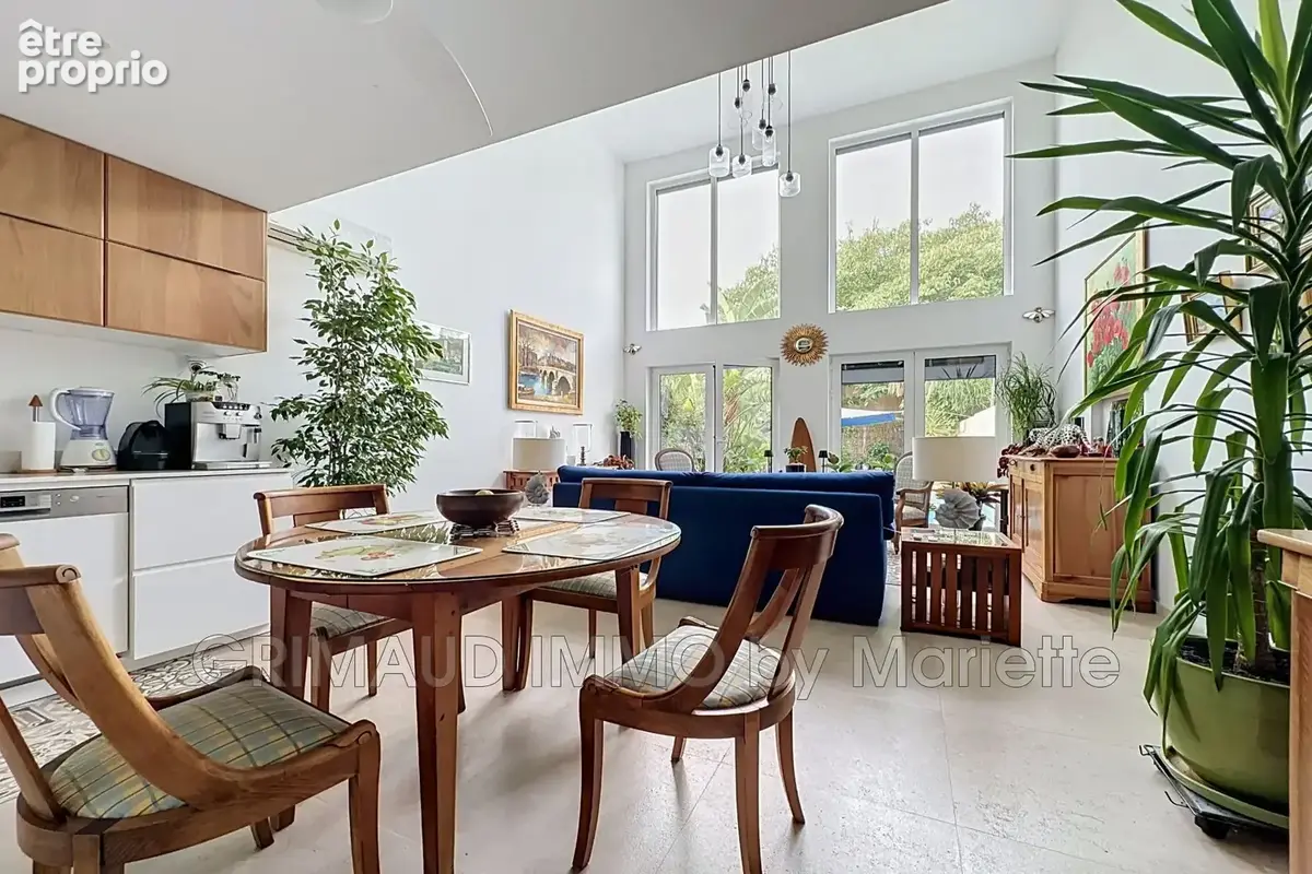 Maison 5 pièces 137 m² à vendre à Cogolin (83310) - photo 4