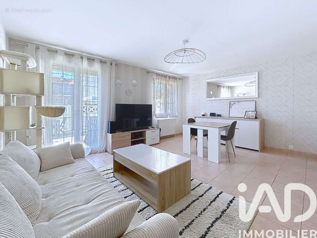 Photo 2 - Maison à REIMS