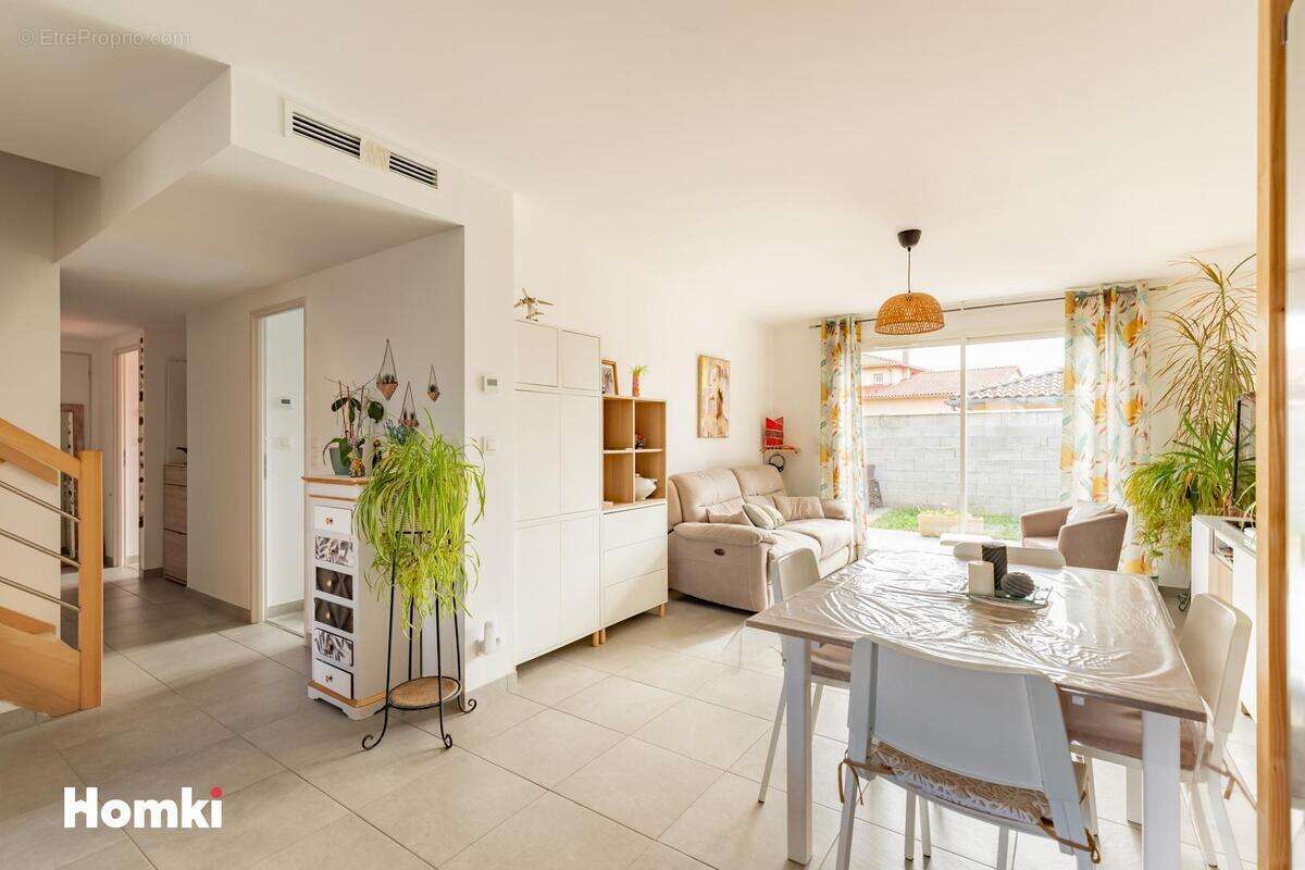 Maison à AUCAMVILLE