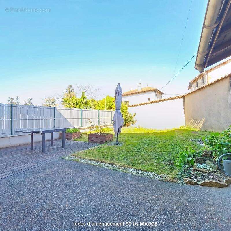 Appartement à HEYRIEUX