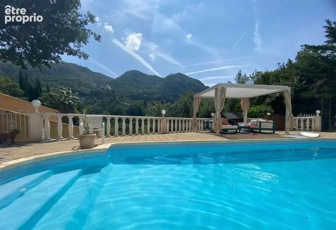 Villa Castagniers 140m2 avec piscine - photo 11