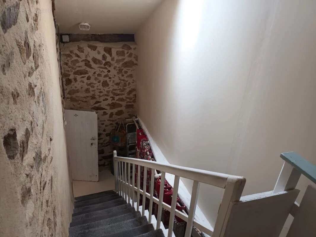 Charmante maison de campagne de 3 chambres avec grange et verger - photo 13