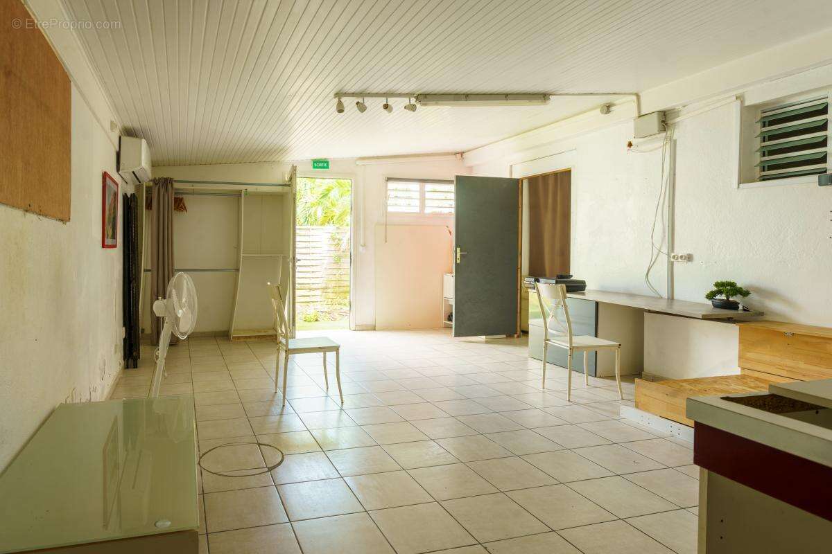 Maison à LAMENTIN