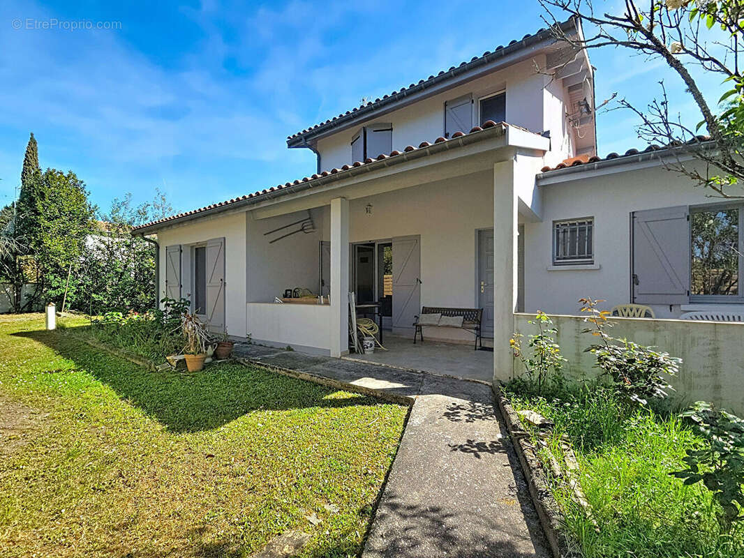 Maison à MERIGNAC