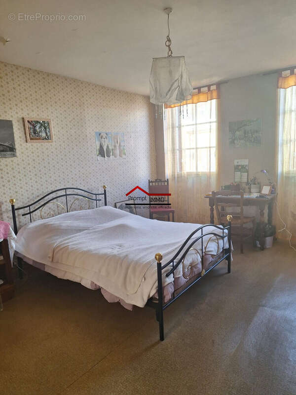 Maison à ROYERE-DE-VASSIVIERE