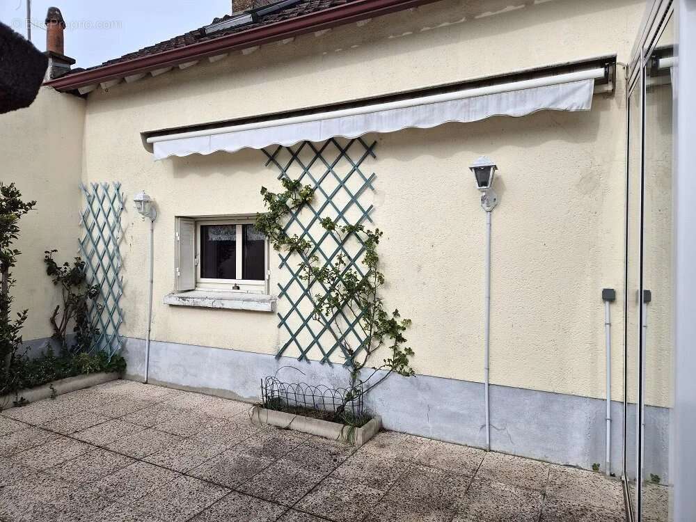 Maison à BOISCOMMUN