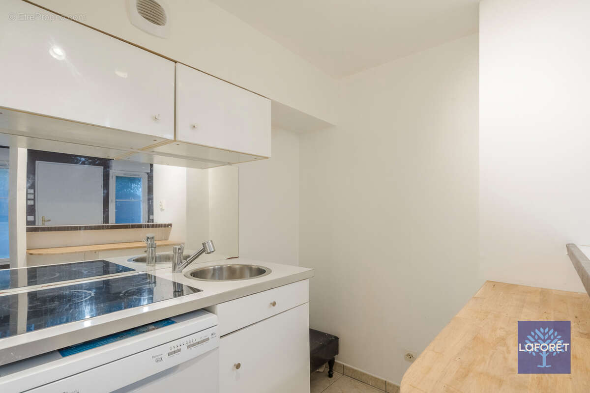 Appartement à LES PAVILLONS-SOUS-BOIS