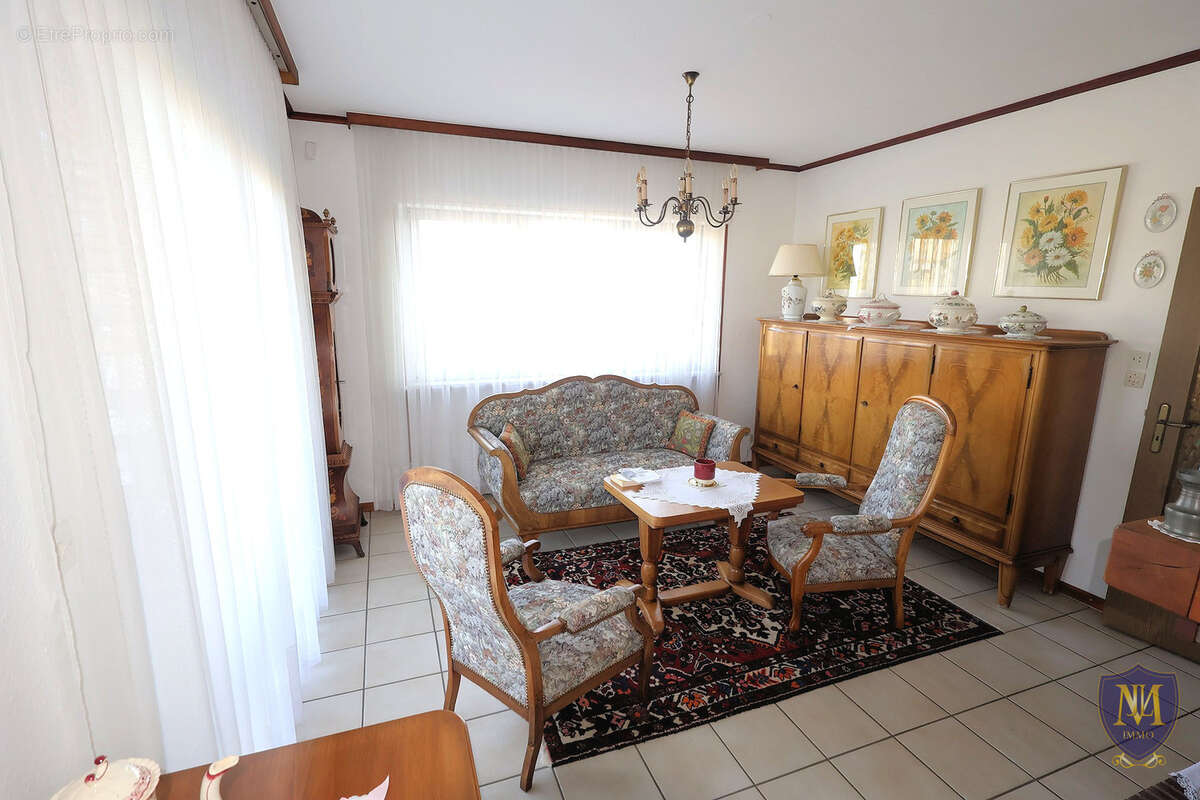 Blotzheim proche centre maison plain-pied de 129 m2 sur 8,41 ares de terrain - photo 4