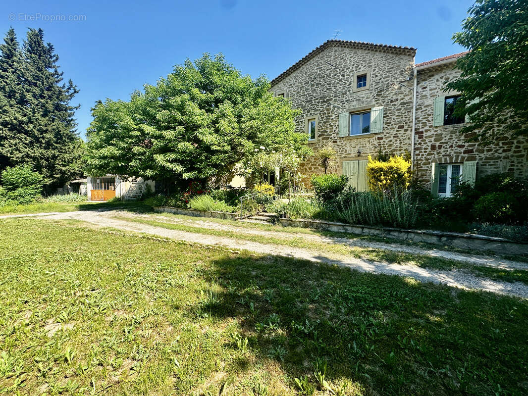 Mas provençal 356 m2 - photo 45