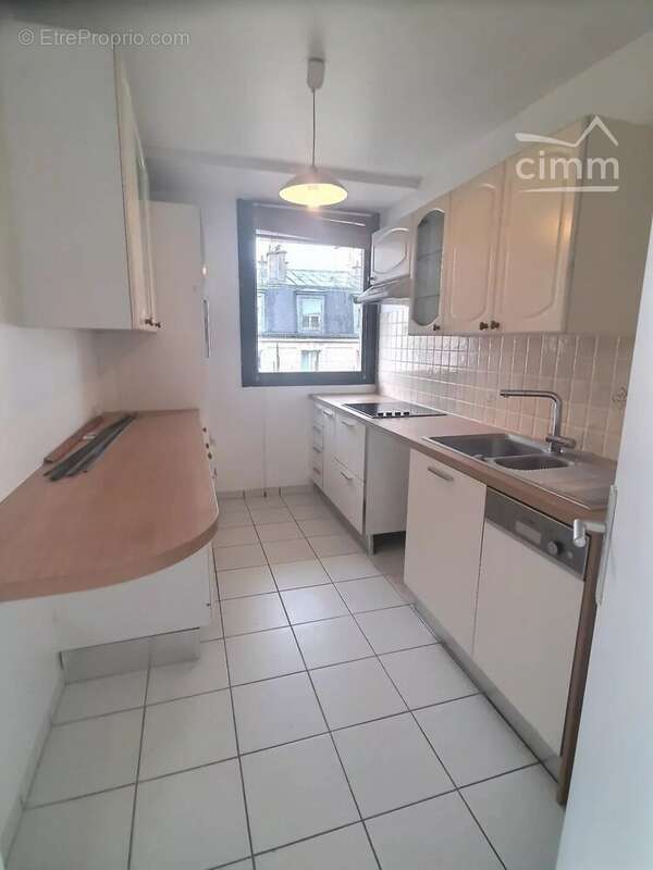 Appartement à PARIS-14E