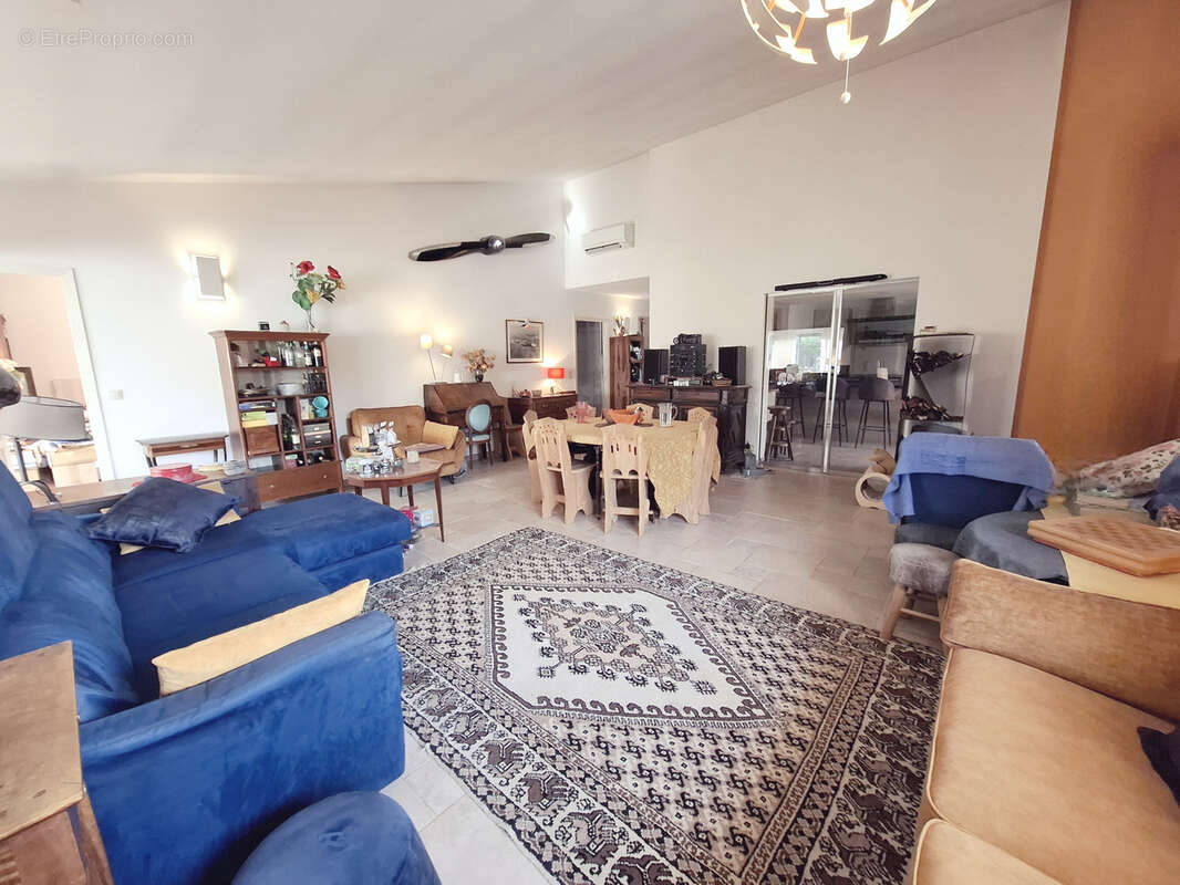 Maison à PEYMEINADE