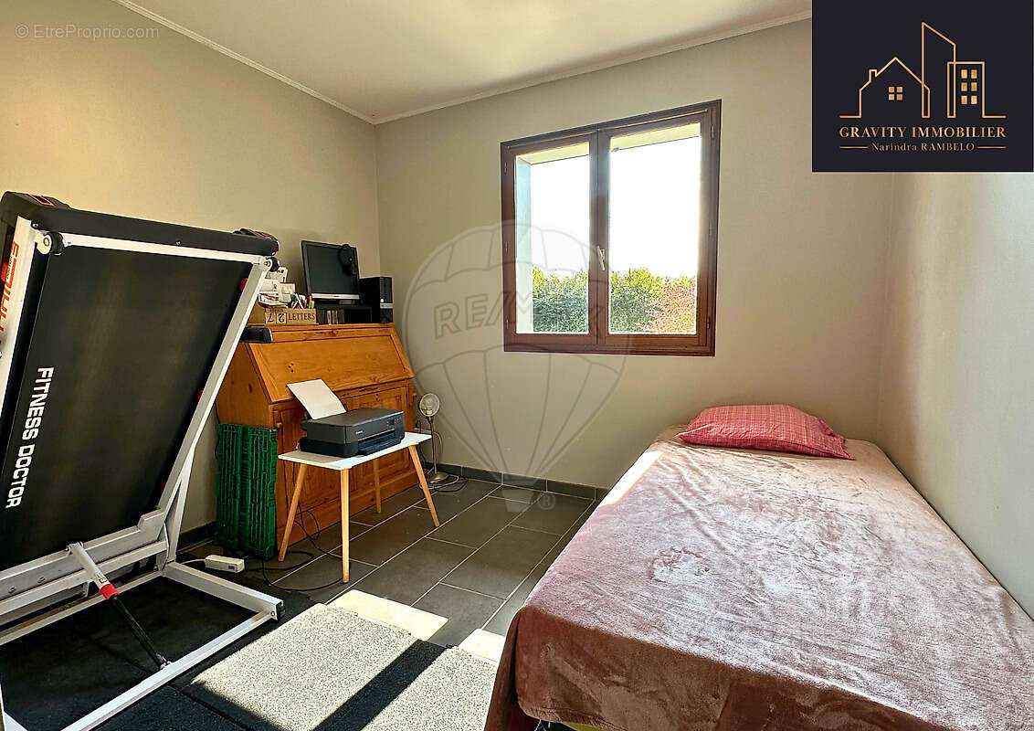 Maison à SCIENTRIER