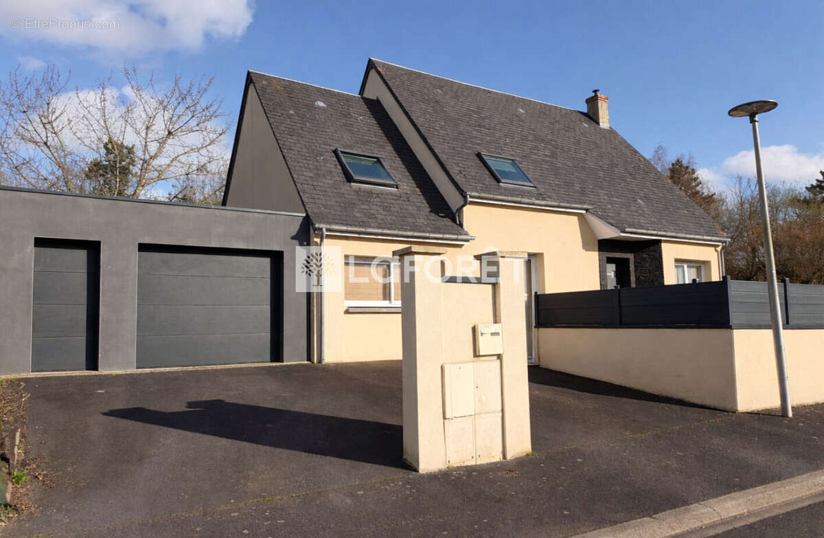 Maison à MONDEVILLE