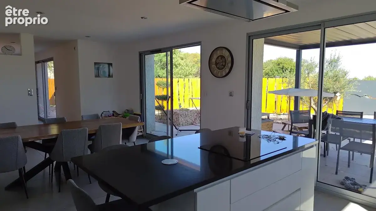 villa, 145 m² hab. 1 100 m² de terrain - photo 4