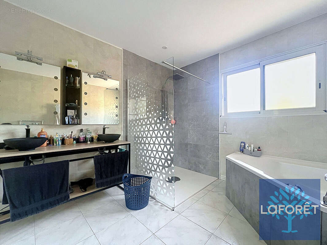 Maison 145m² - photo 7