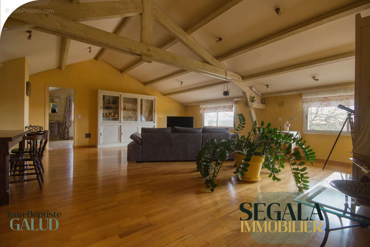 Maison 183 m2 sur 6171 m2 de terrain plat - photo 4