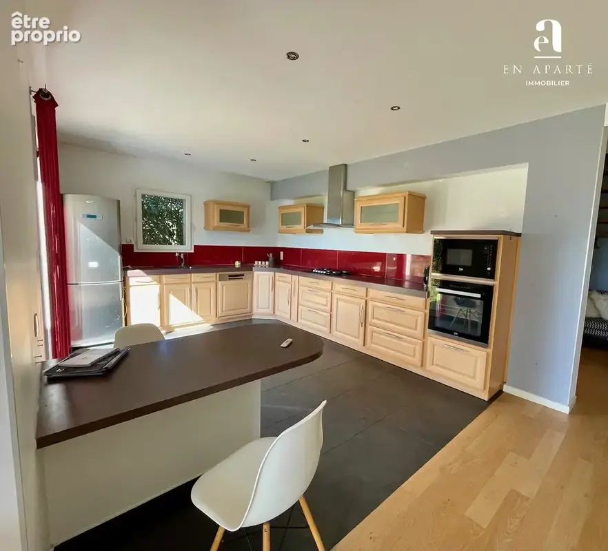 Chaponost -  maison de 200 m2 sur un  terrain de 1500m2 avec vue et  piscine - photo 11
