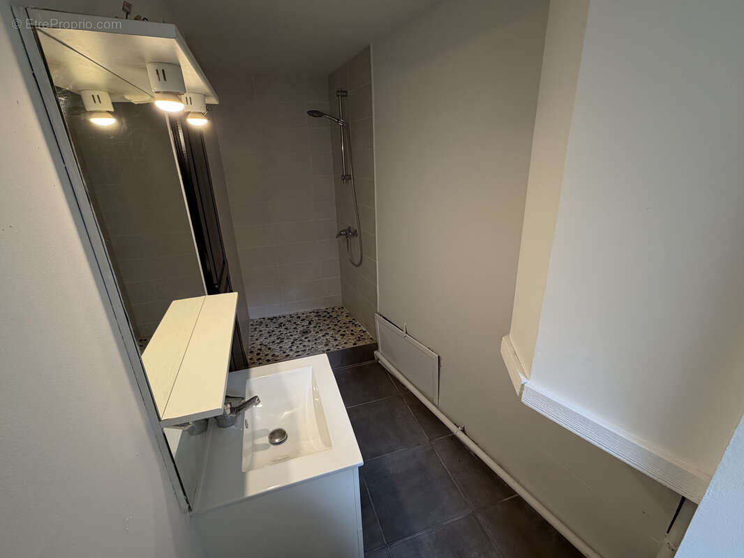 Appartement à PUY-L'EVEQUE