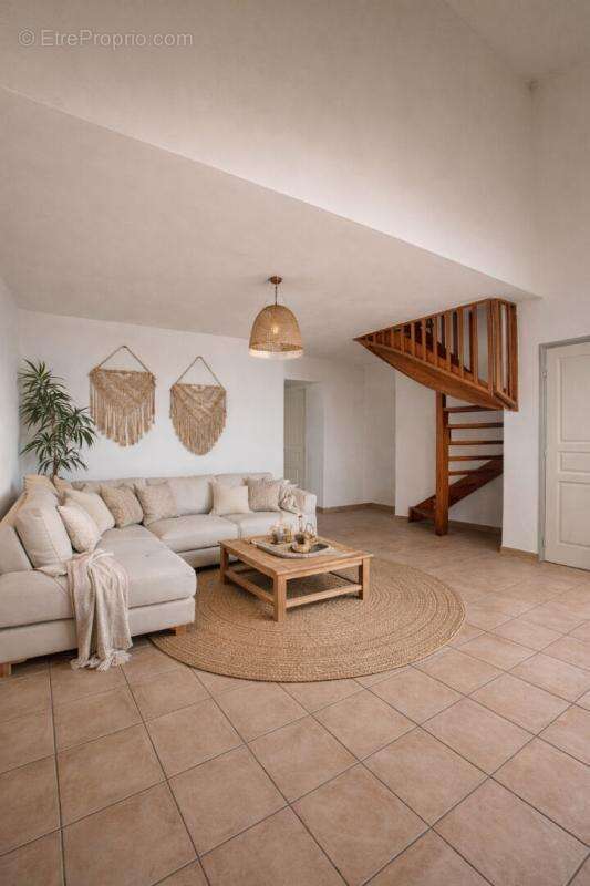 Appartement à SAINT-DENIS