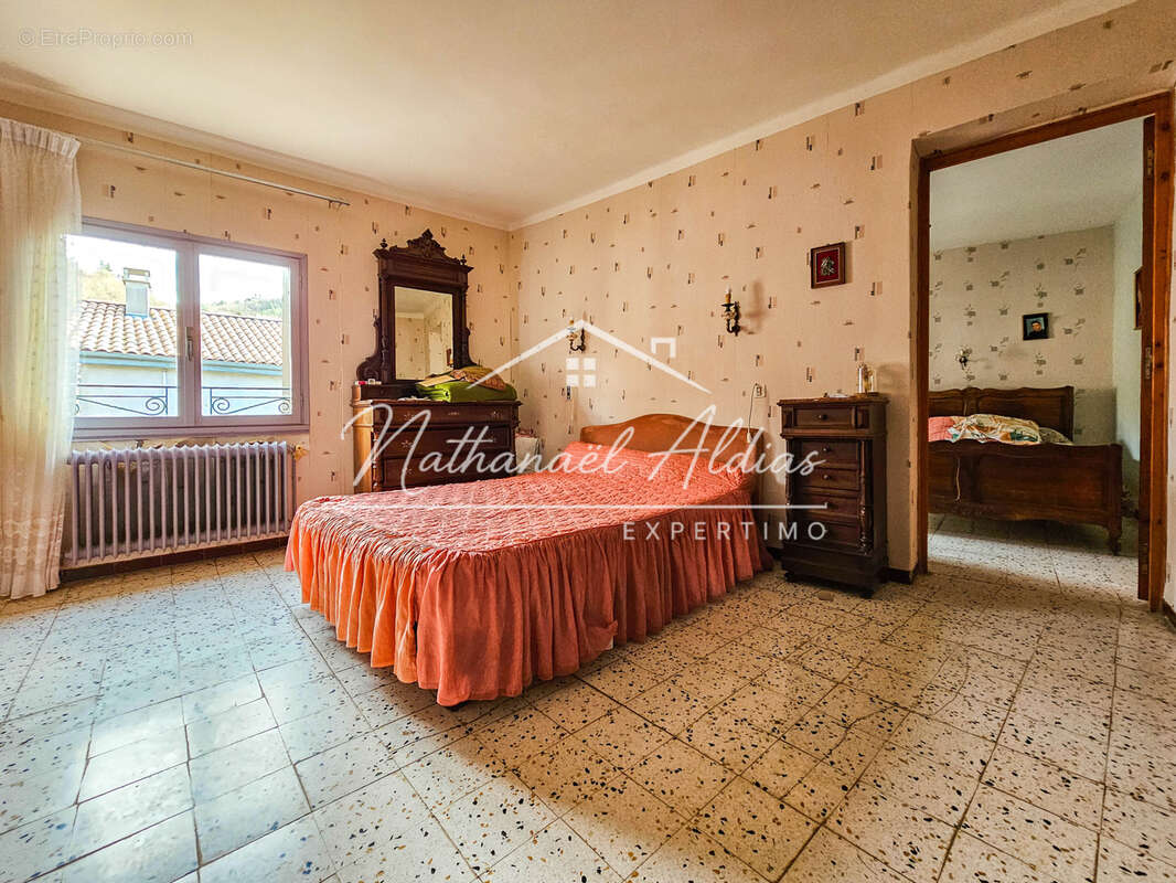 Maison à CAMARES
