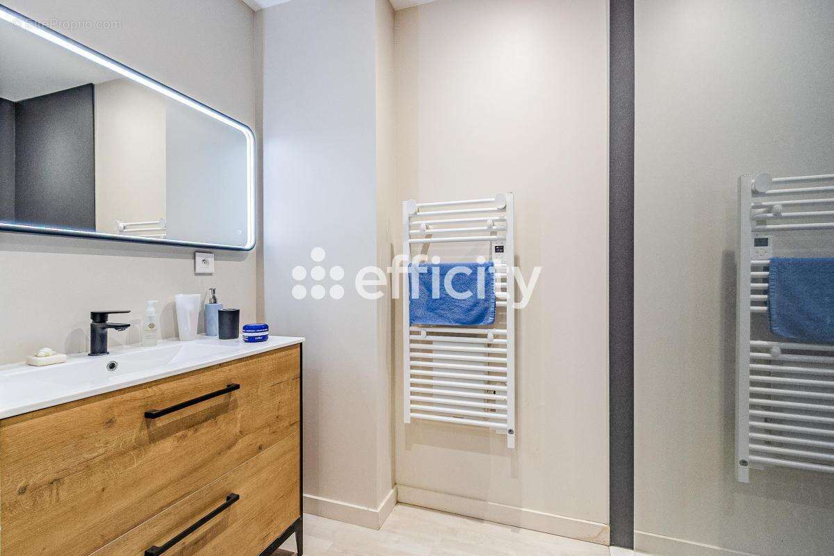 Maison 309 m² à Chatillon  - photo 11