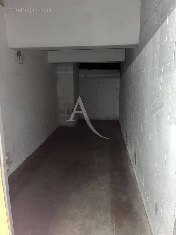 Parking à AUBERVILLIERS