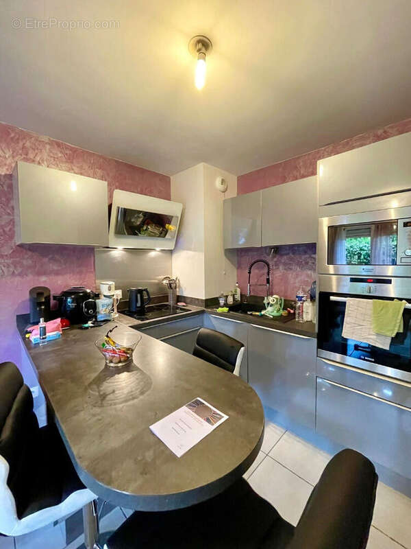 Appartement à DECINES-CHARPIEU