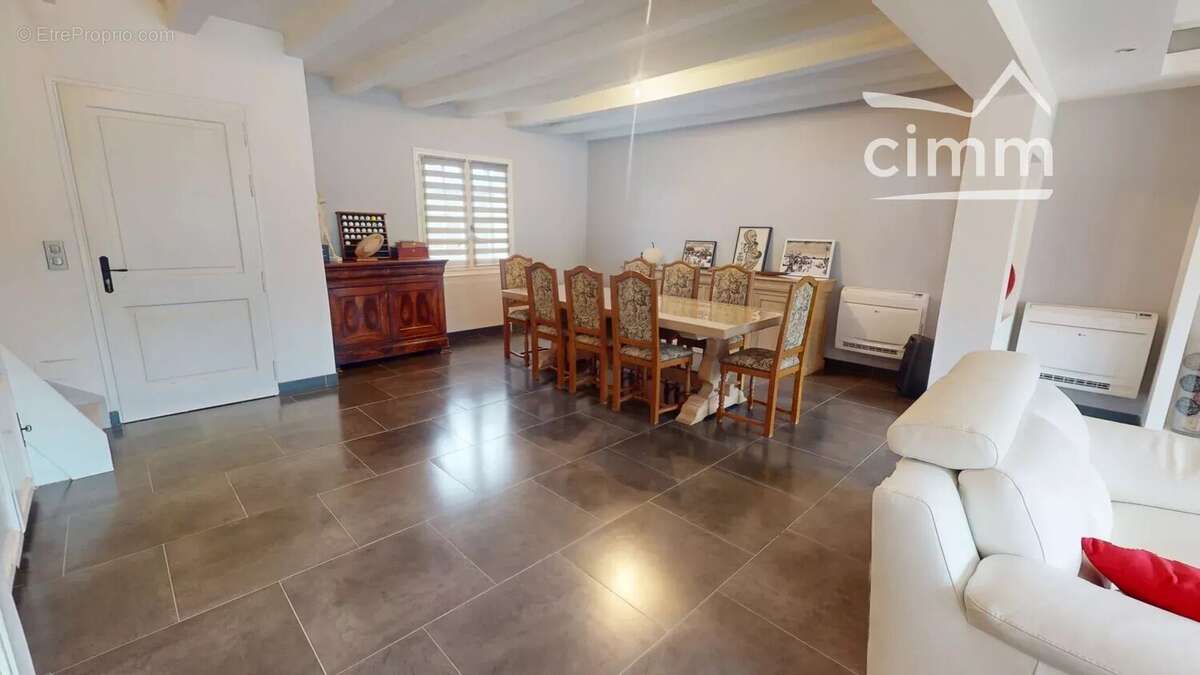 Maison à SAINT-CYR-EN-VAL