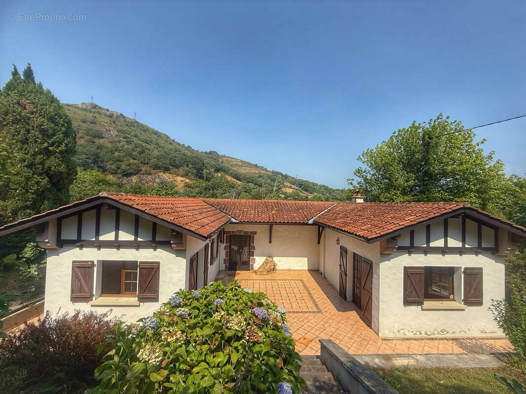Maison à SAINT-MARTIN-D'ARROSSA