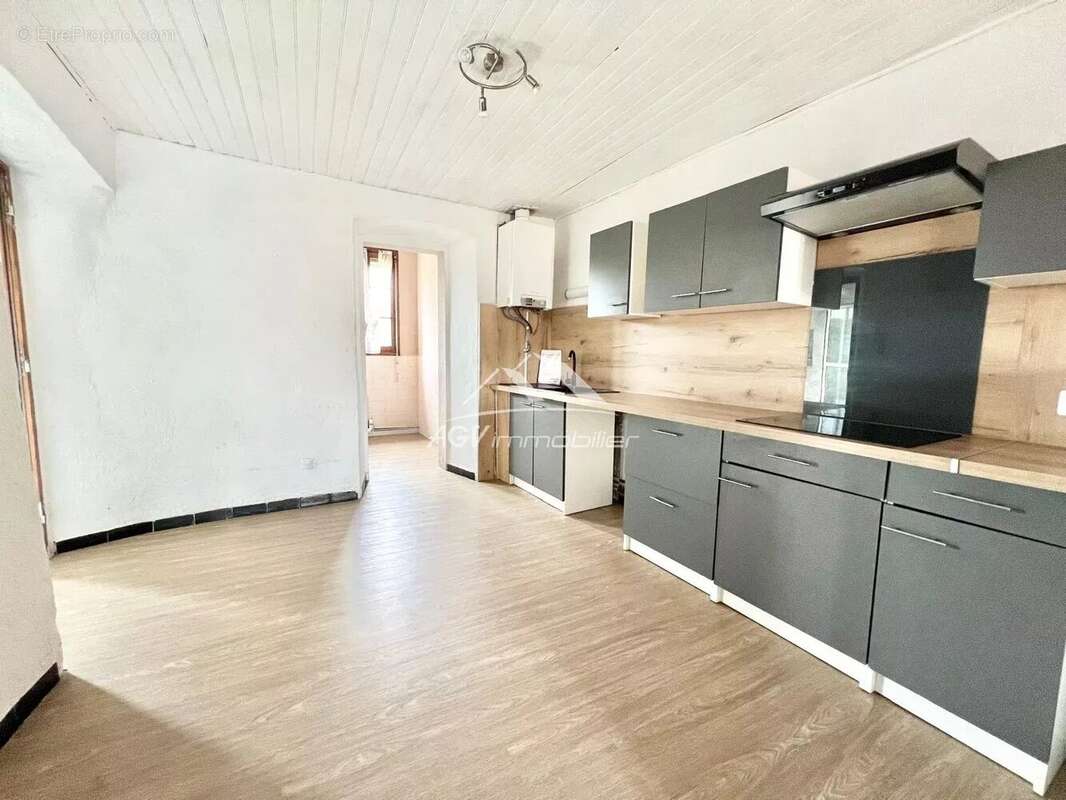 Appartement à LES MAGES