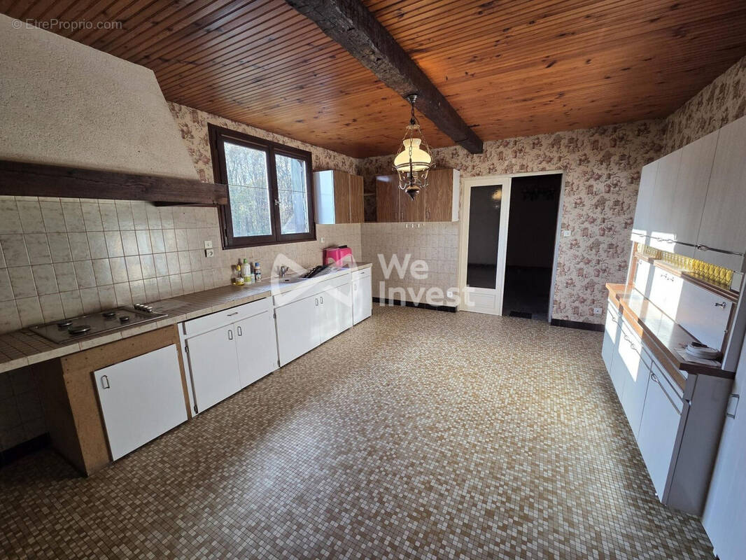 Maison à SAVIGNE-L'EVEQUE