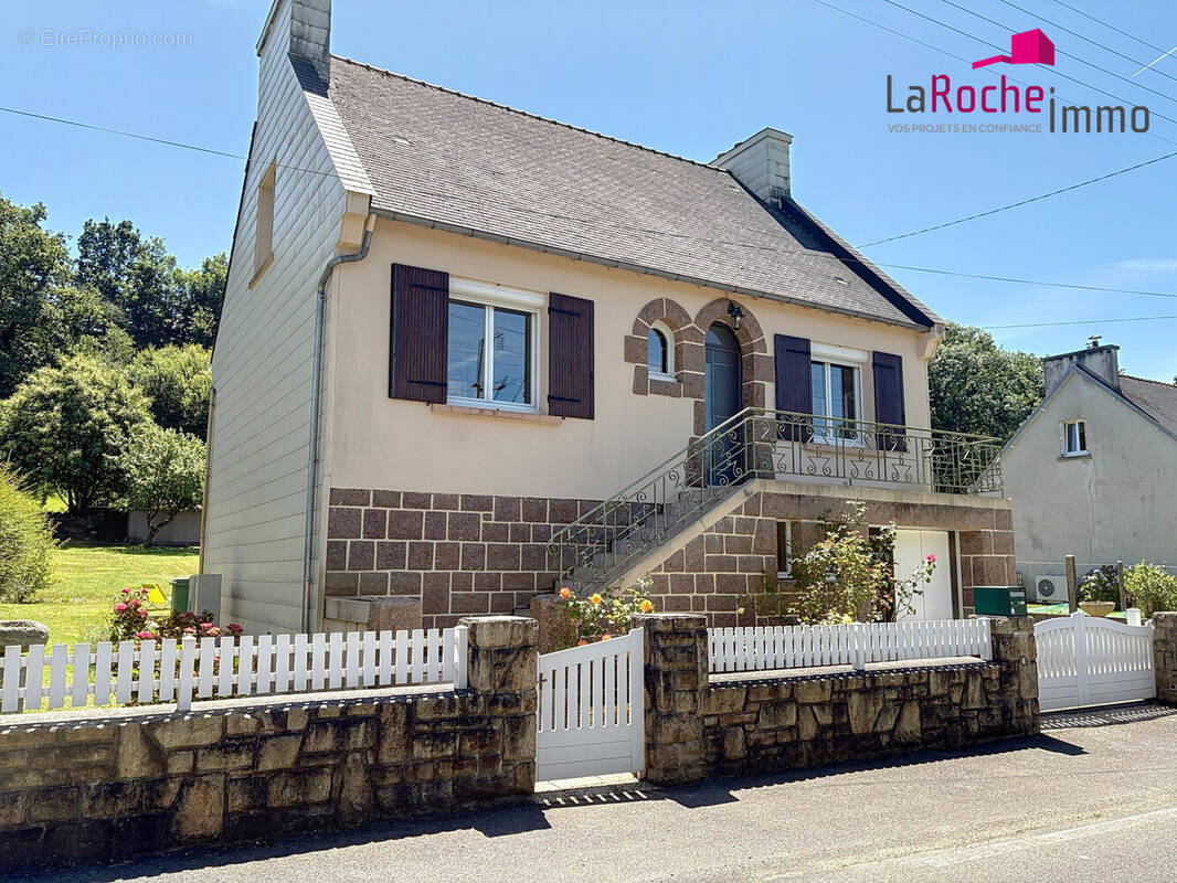 Maison à LA ROCHE-MAURICE